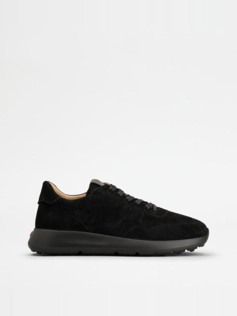 Tod's SNEAKERS IN SUEDE - BLACK