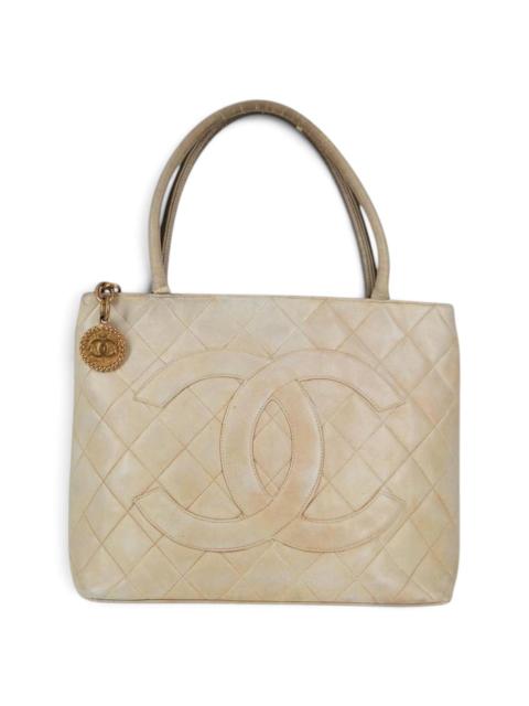 CHANEL Leather tote