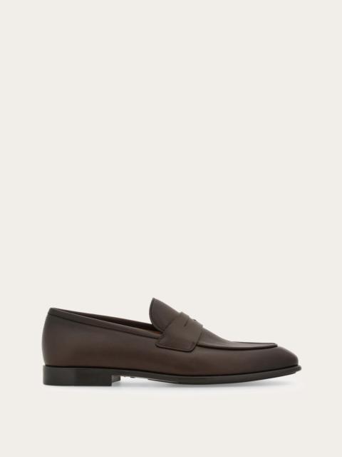 FERRAGAMO Penny loafer
