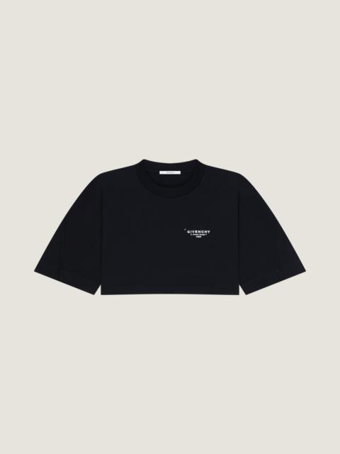 CROPPED FIT T-SHIRT IN COTTON WITH GIVENCHY STAMP PRINT