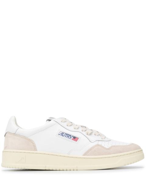 AUTRY Medalist Low "White/Beige" Sneakers