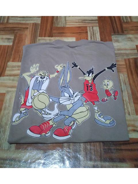 Other Designers Vintage - Tazmania x Tweety x Duffy Duck X Bug bunny Slam Dunk Shirt