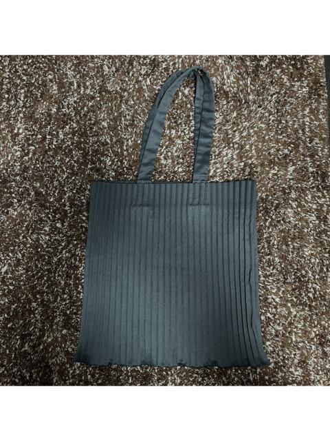 Designer - A Pale Petal Pleats Tote Bag