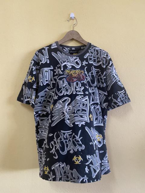 Other Designers Vintage - Steals💥 No Bondaries Y2k Overprinted Tee