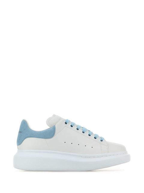 Alexander McQueen Alexander Mcqueen Women White Leather Sneakers With Pastel Light Blue Suede Heel