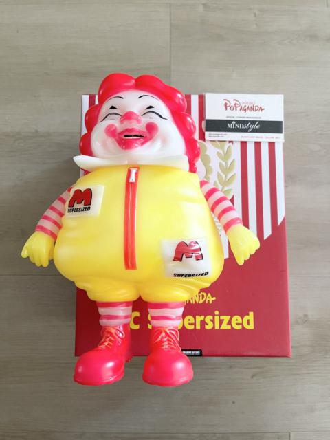 Art - POPAGANDA RON ENGLISH MC SUPERSIZED 10th ANNIVERSARY FIGURE
