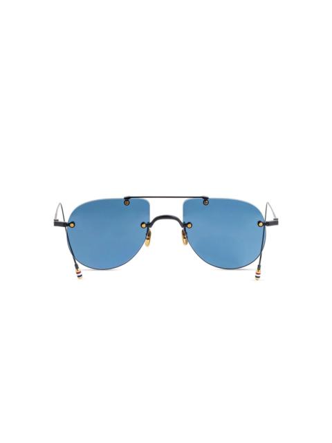 pilot-frame sunglasses