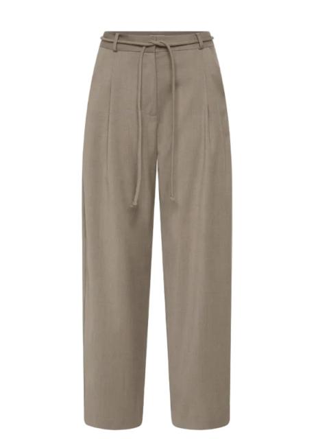 ST. AGNI Tailored Barrel Pant in Light Taupe