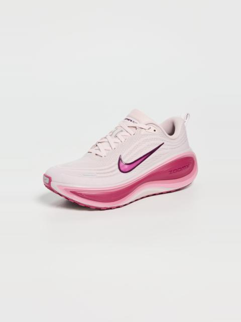 Nike Vomero Plus Sneakers