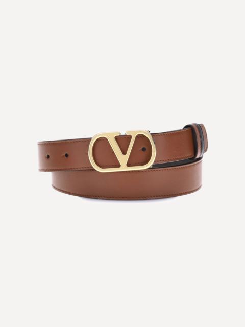 MCM Aren 1” Belt in Laurentos Adjustable Aren Reversible Belt 1.3” in Embossed Monogram  main image 2