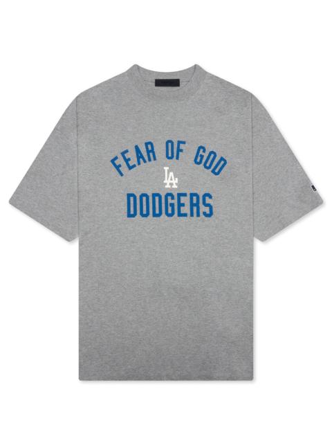 ESSENTIALS FEAR OF GOD ESSENTIALS X MLB DODGERS 90'S TEE - CONCRETE HEATHER