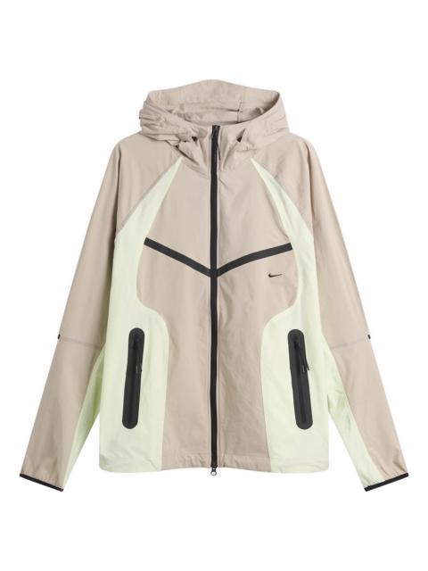 Nike Nike Tech Woven Pro Oversized Jacket