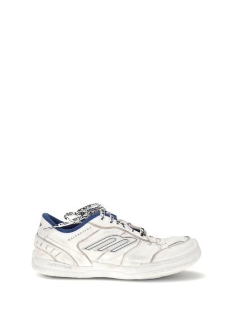 BALENCIAGA Balenciaga Men Hamptons Worn-Out Sneakers