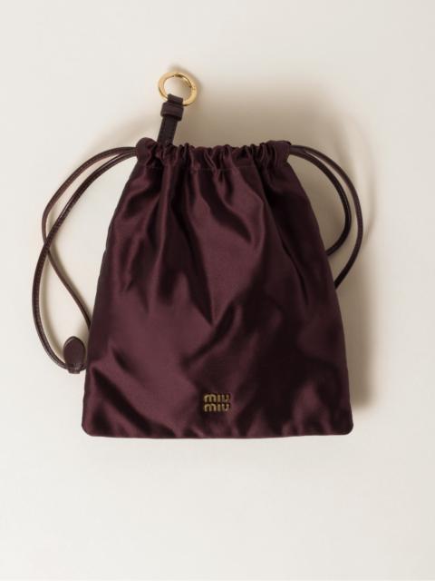 Duchesse pouch