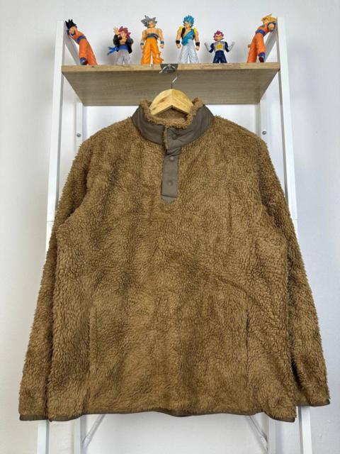UNIQLO WHITE MOUNTAINEERING FLEECE
