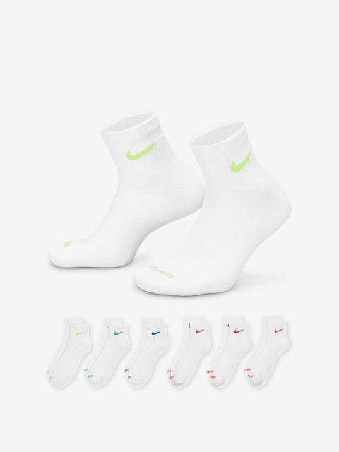 Nike Nike Everyday Plus Cushioned Training Ankle Socks (6 Pairs)