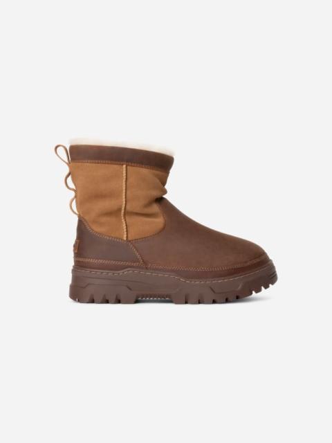UGG ® Men's Heritage Pull-On TrailGazer Sheepskin Classic Boots in Chestnut