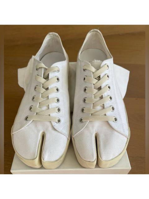 Maison Margiela EUC - Maison Margiela White Tabi Canvas Sneakers Sz 44 (US/11)