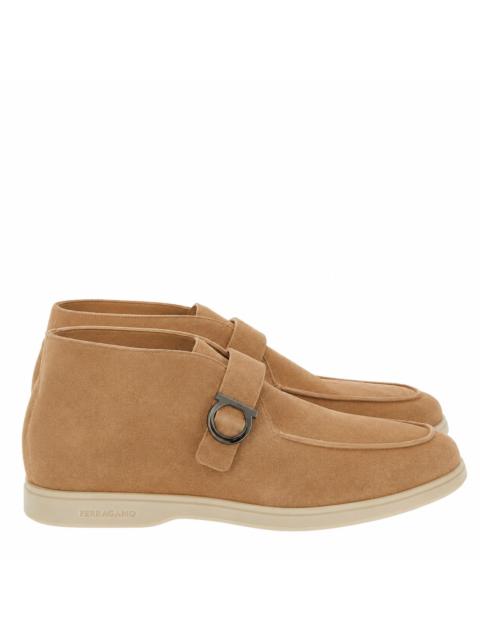 FERRAGAMO Ferragamo Gancini Buckle Desert Boots, Size 9 E