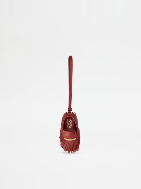 Tod's GOMMINO DRIVING SHOE CHARM IN LEATHER - RED