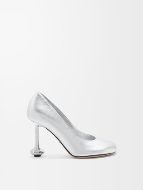 Loewe Toy pump in laminated lambskin