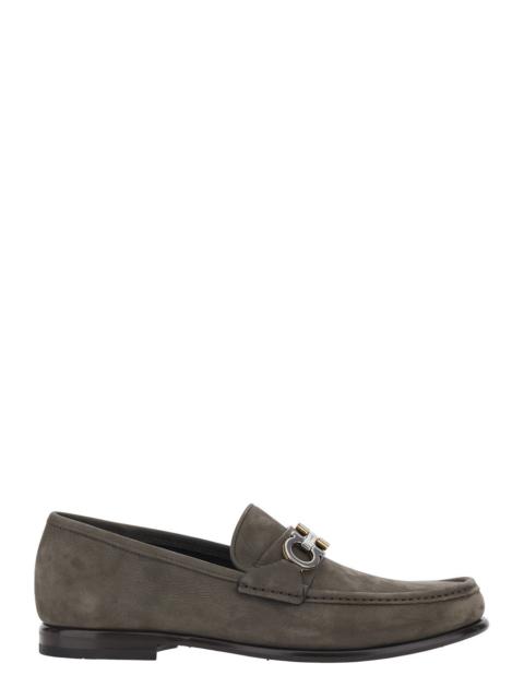 FERRAGAMO Ferragamo Men 'Avril' Grey Loafers With Gancini Plaque On The Front In  Leather For Men