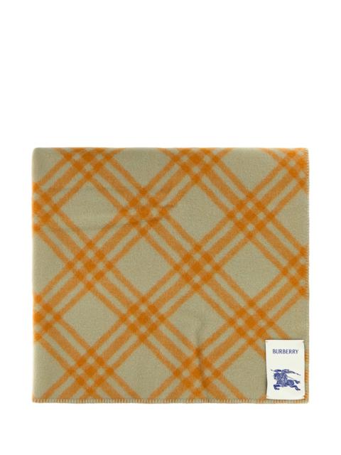 Burberry Embroidered wool blanket