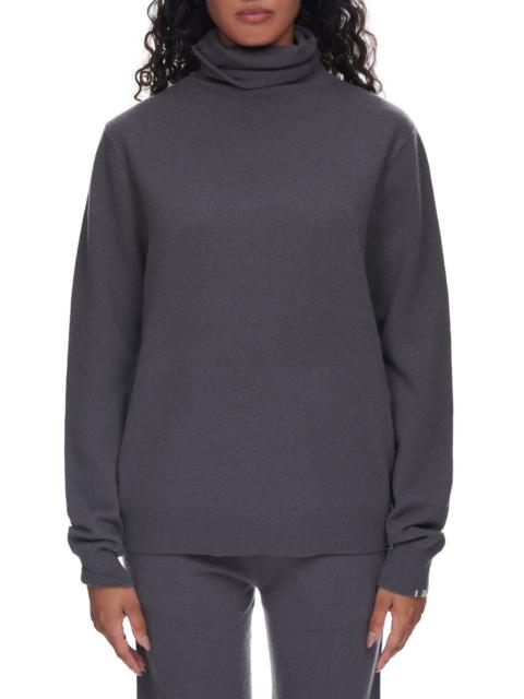 extreme cashmere Jill Turtleneck Sweater