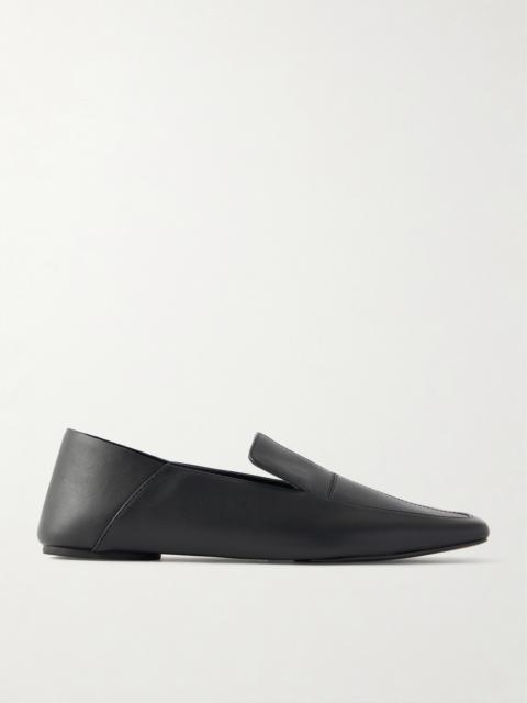 ST. AGNI Minimal Leather Loafers