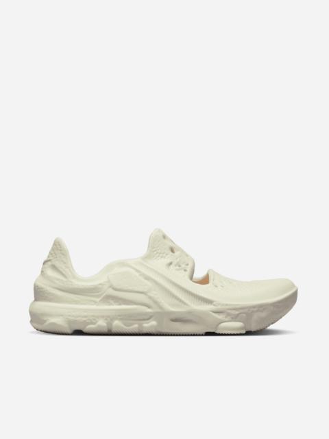 Nike ISPA Universal