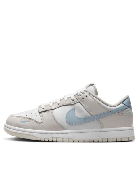 Nike (WMNS) Nike Dunk Low 'Light Bone Armory Blue' HF0023-100