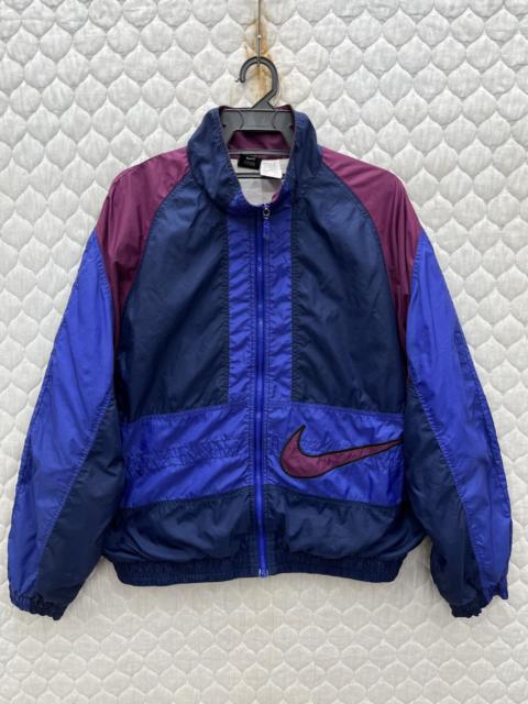 Nike 🔥🔥🔥STEALS VTG NIKE LIGHT JACKET