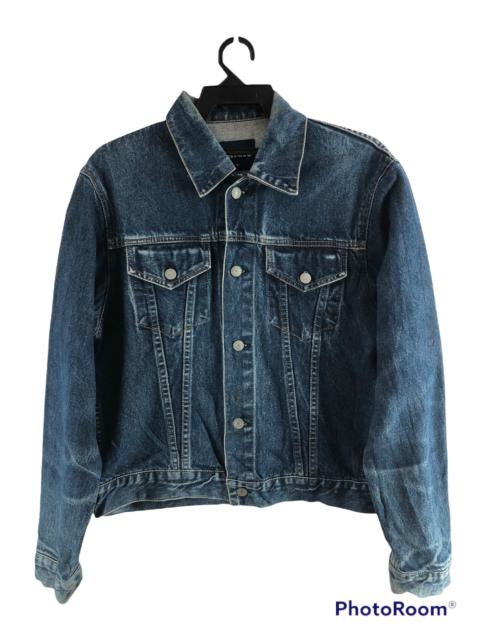 Other Designers Uniqlo - Uniqlo Denim Jacket