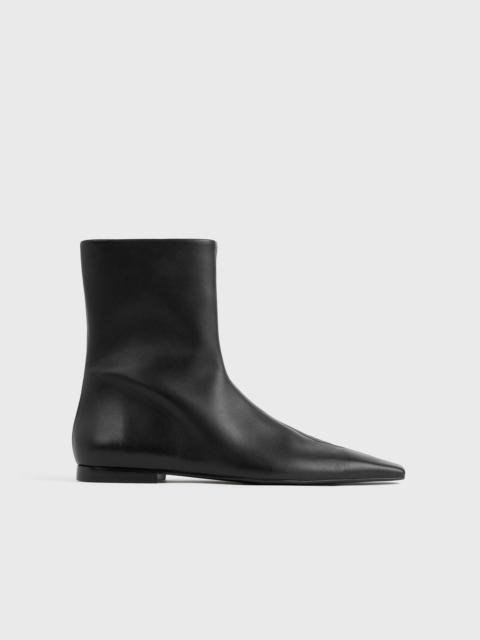 TOTEME Zipped leather chelsea boots black