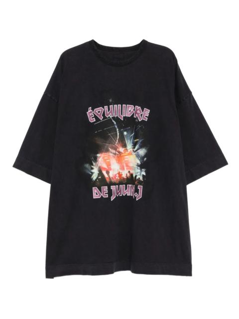 JUUN.J Equilibre Rock Stage Graphic T-Shirt