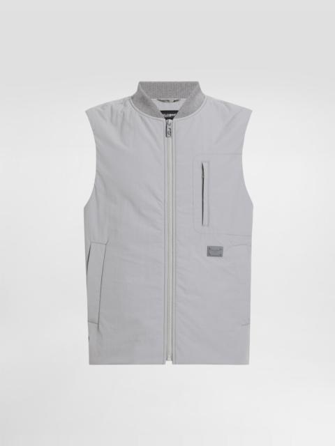 Padded technical fabric vest with tag