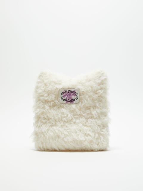 Fluffy square beanie - White