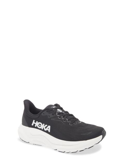 HOKA HOKA Arahi 8 Running Shoe in Black /White at Nordstrom