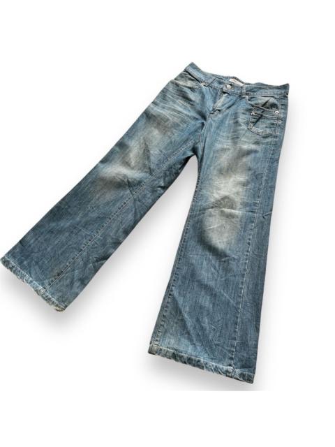 Other Designers If Six Was Nine × The Upsetter - Booty Cut Flare Distressed Denim Jeans