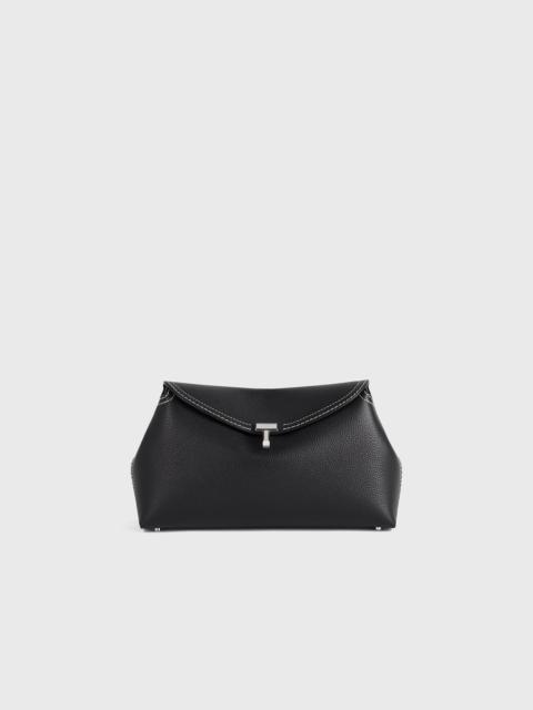 TOTEME T-Lock clutch black grain