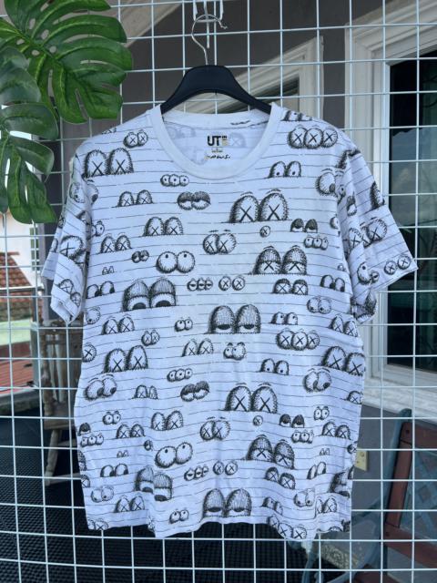 Other Designers Uniqlo - KAWS Eyes Fullprint Tee