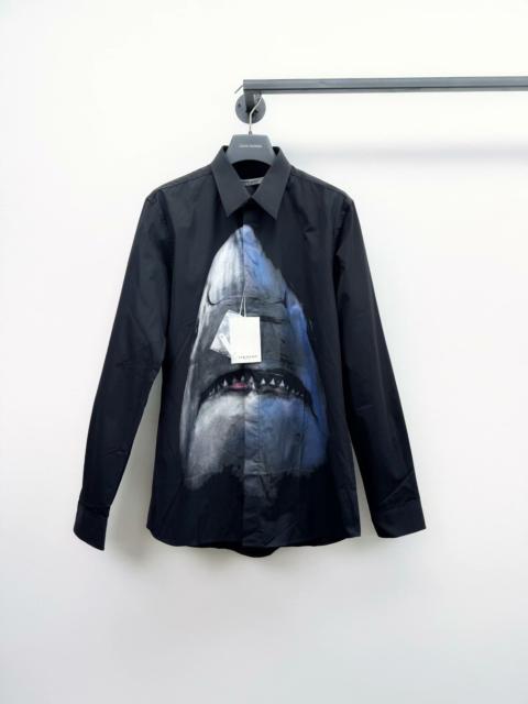 Givenchy Givenchy Shark Shirt In Black