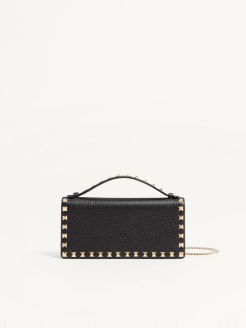 Valentino ROCKSTUD WALLET WITH CHAIN IN GRAINY CALFSKIN