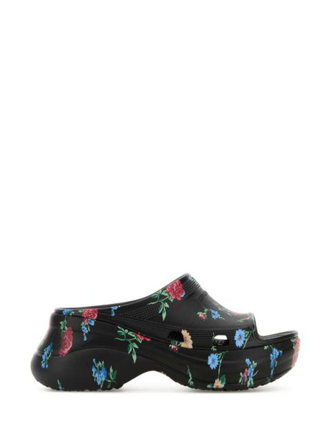 Balenciaga Women Printed Rubber Balenciaga X Crocsâ„¢ Slide Pool Slippers