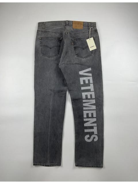 VETEMENTS Vetements x Levis Embroidered Logo