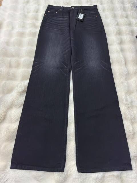 SAINT LAURENT Brand new, limited-edition Saint Laurent (SLP) 70s-style slight-flare jeans.
