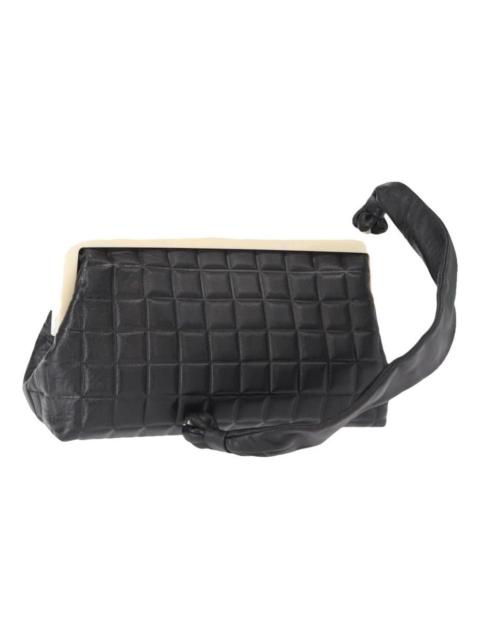 CHANEL Leather handbag