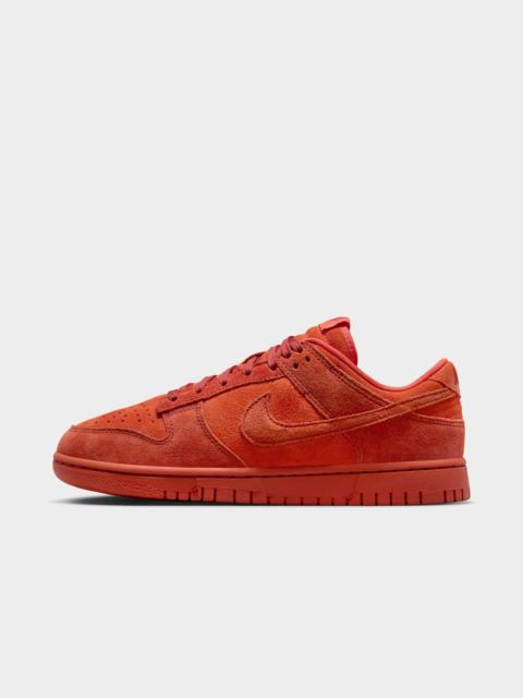 Nike Women's Nike Dunk Low SE Casual Shoes