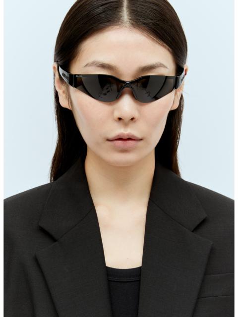 Gucci Women Mask-Shaped Frame Sunglasses