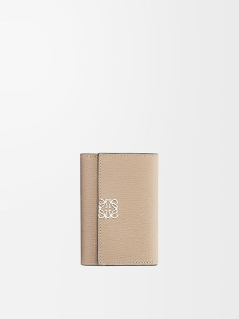 Loewe Anagram small vertical wallet in pebble grained calfskin
